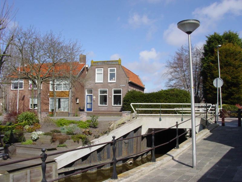 Brug in Katwijkerweg over de Grote Watering 