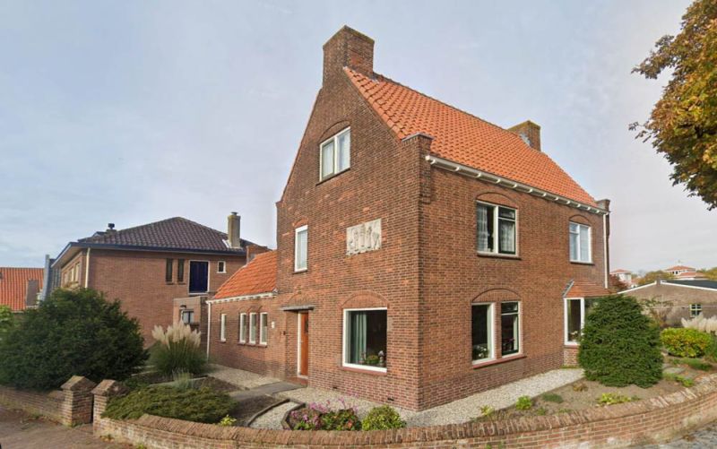 Hoofdstraat 11 vrijstaande woning - gemeentelijk monument