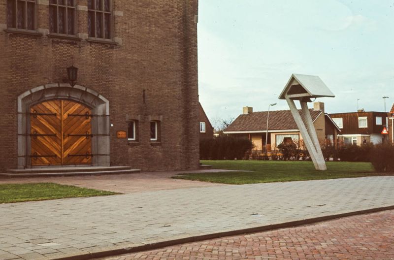 Klokkenstoel van de Dorpskerk aan het Castellumplein