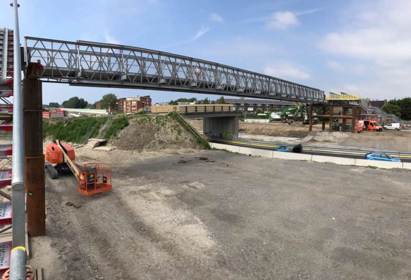 Tijdelijke voet-/fietsburg over de N206