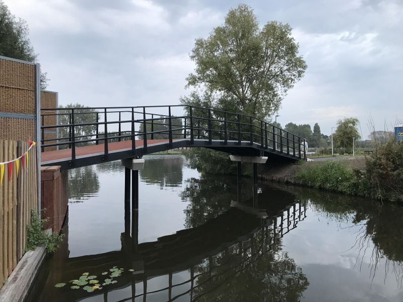 Brugdelen in het Ooievaarspad